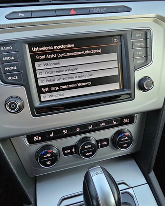 Volkswagen Passat cena 49900 przebieg: 261200, rok produkcji 2016 z Szczecin małe 154
